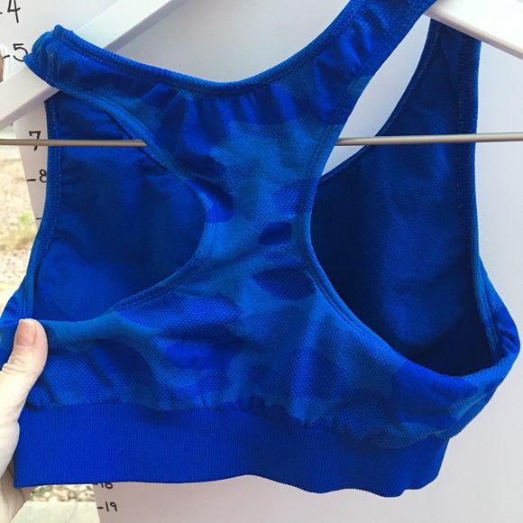 Champion blue camo sports bra medium - Picture 6 of 6